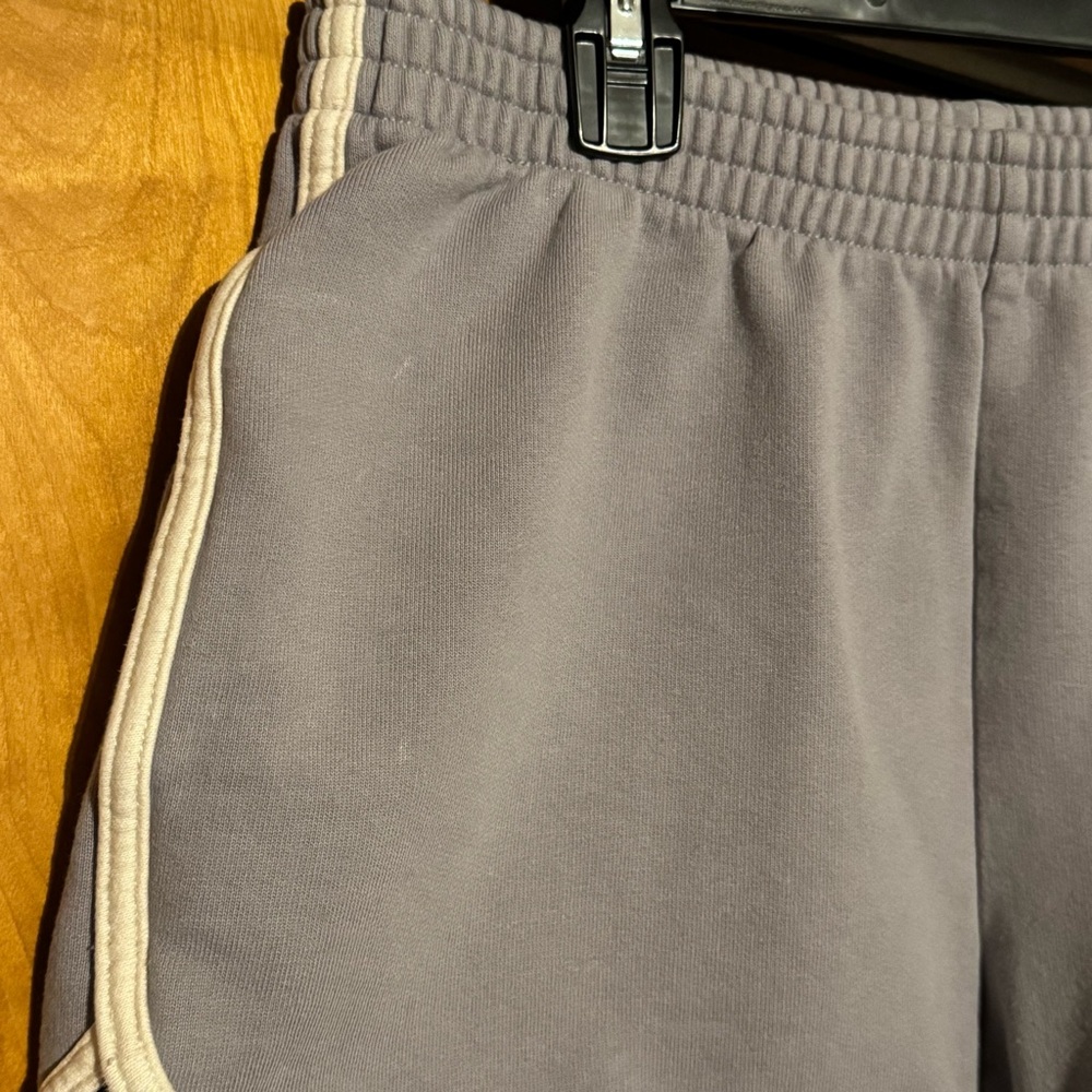 OFFLINE By Aerie Throwback Fleece Shorts Lavender Dolphin Track - Picture 3 of 7